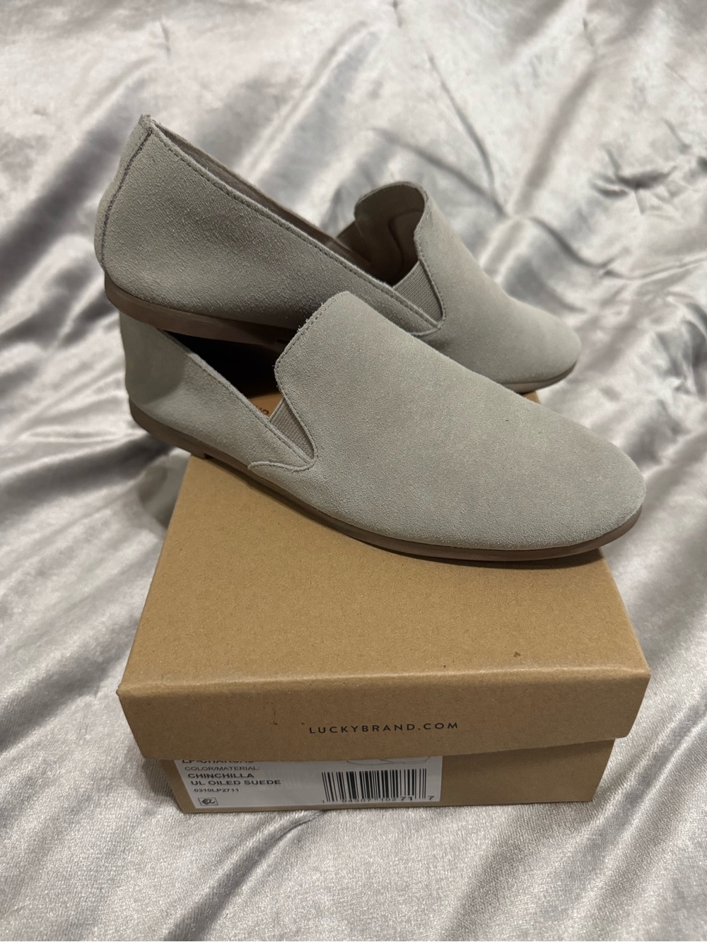 Women’s Lucky Brand Chinchilla Suede Slip-On Loafer - Light Gray